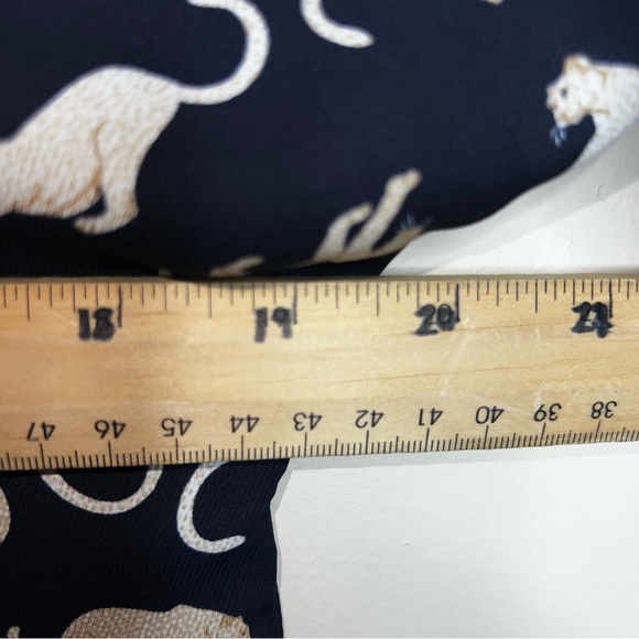 Ann Taylor Navy Cat Cheetah Top Short Sleeved Size XS - Picture 10 of 11